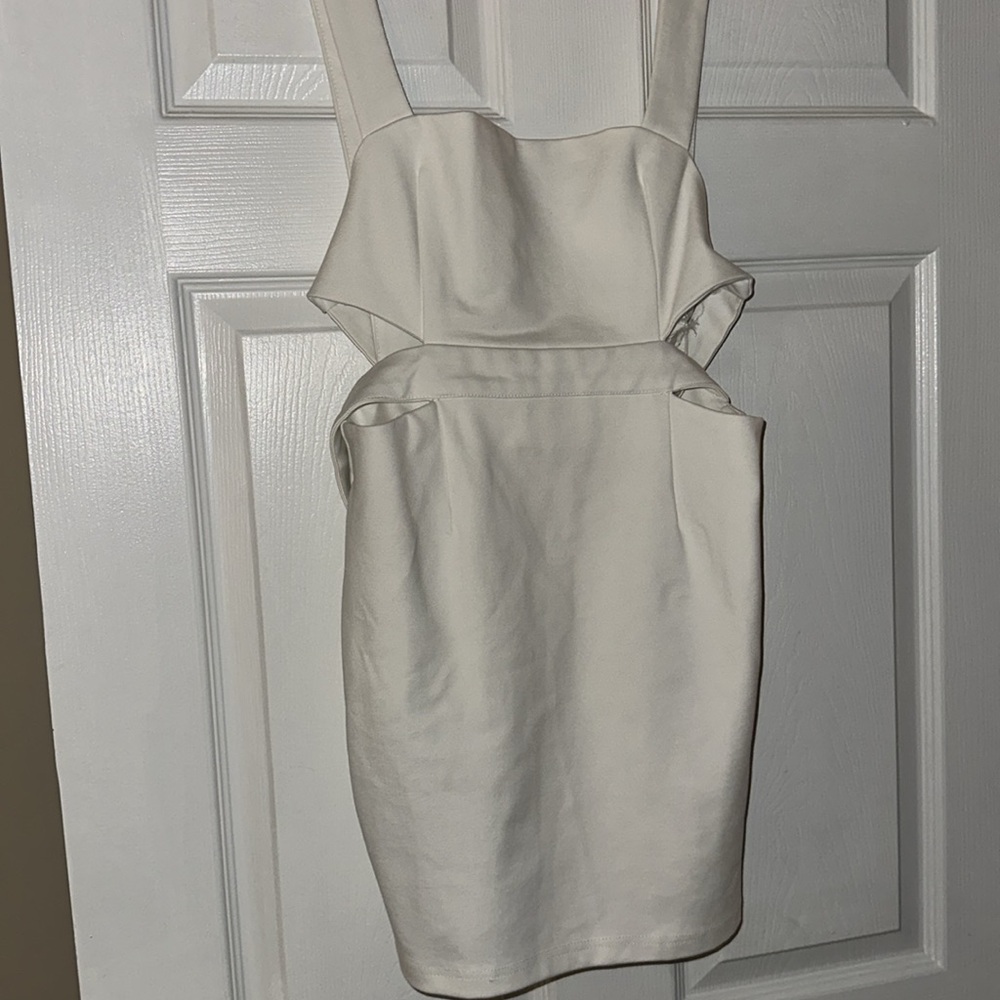 NWT SUPERDOWN CUTOUT BACK DRESS
